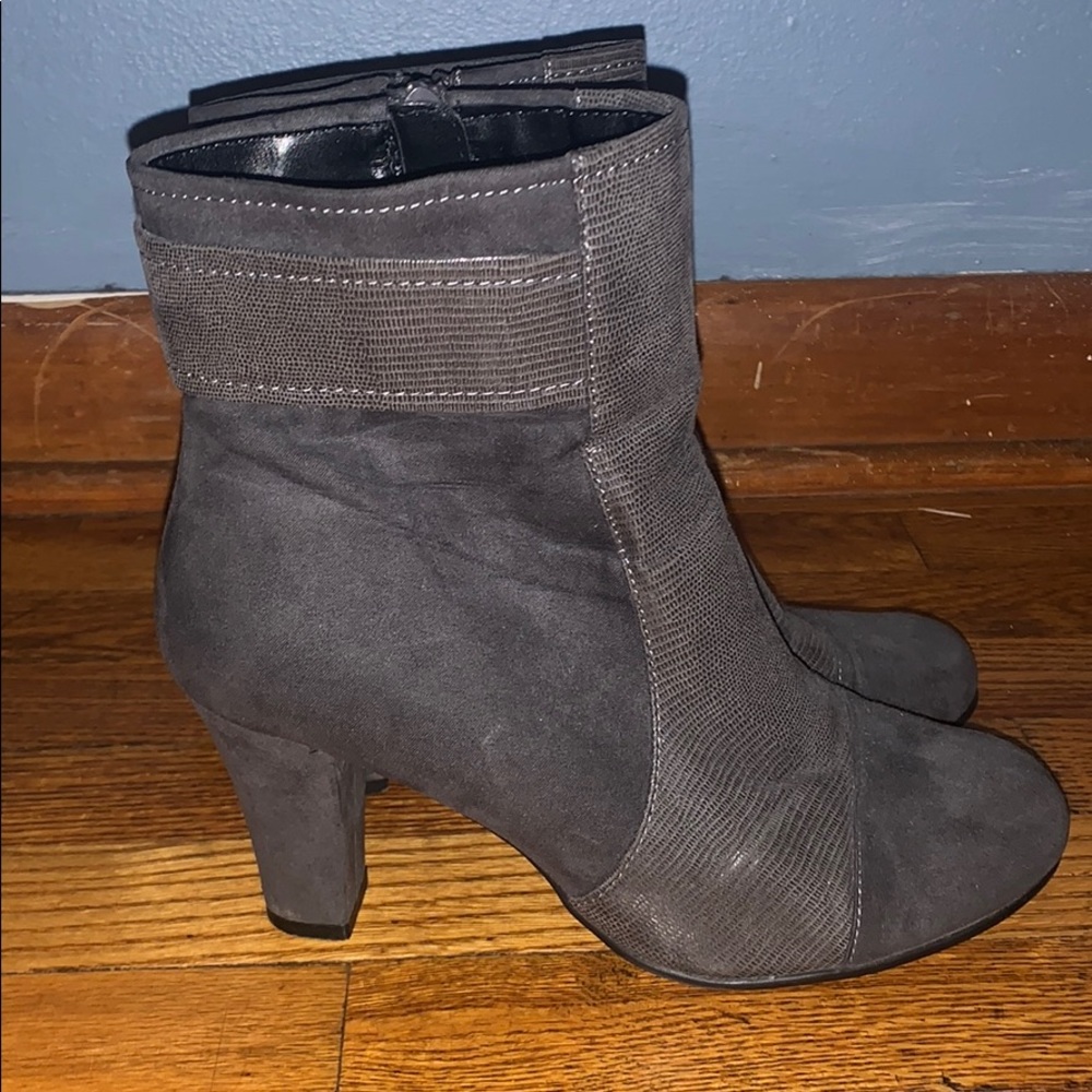 Heeled dress boots